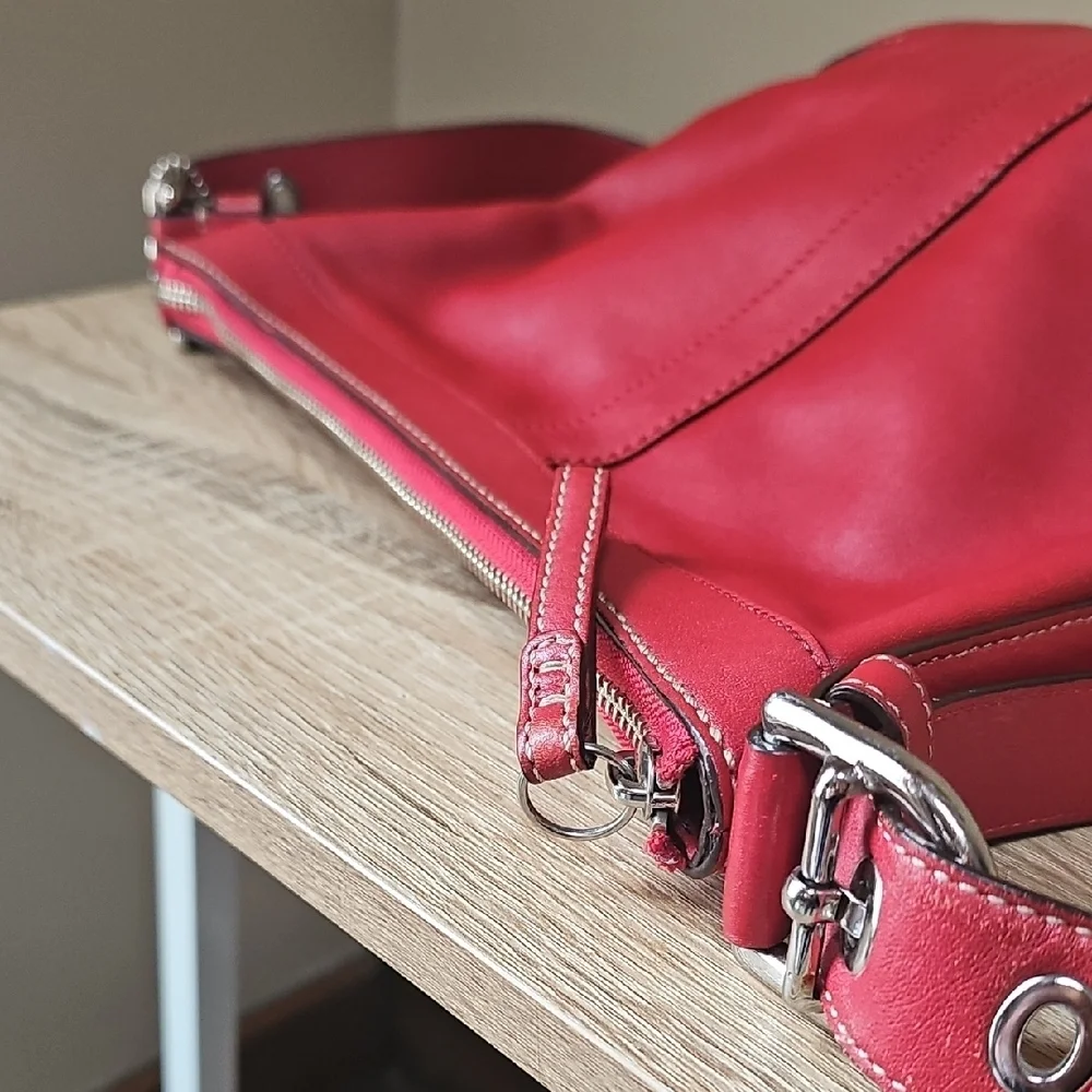 Coach Red Leather Shoulder Bag F12320 With Hangtag Great Shape Vintage
